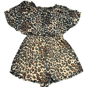 Excellent condition Show Me Your Mumu cheetah print shorts romper. Medium.